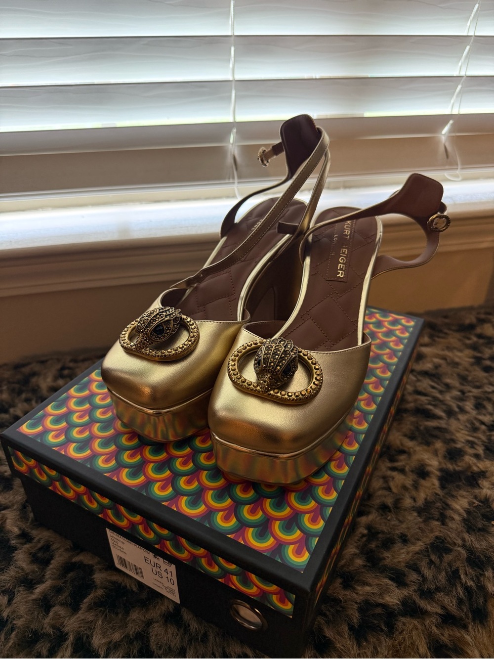 Kurt Geiger London Leather Chelsea Platform Heels - Picture 4 of 4